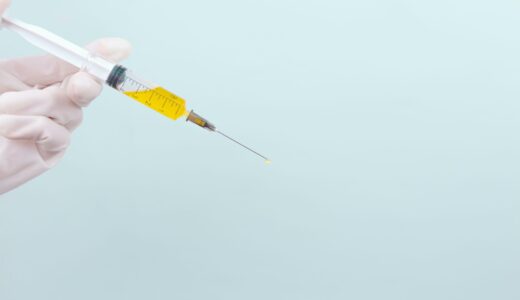「ワクチン接種のためらい」を意味する vaccine hesitancy