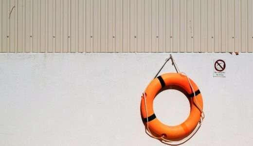 【ブイ・浮標】buoy の発音・意味